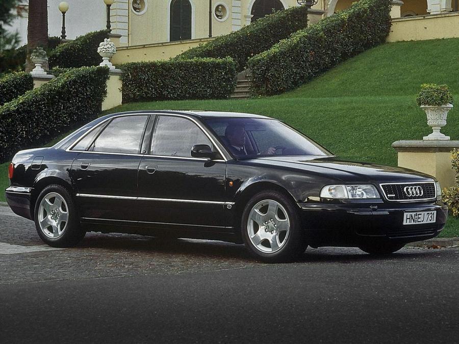  Audi A8 4.2 Quattro (D2) 1994 года  (фото 2 из 16)